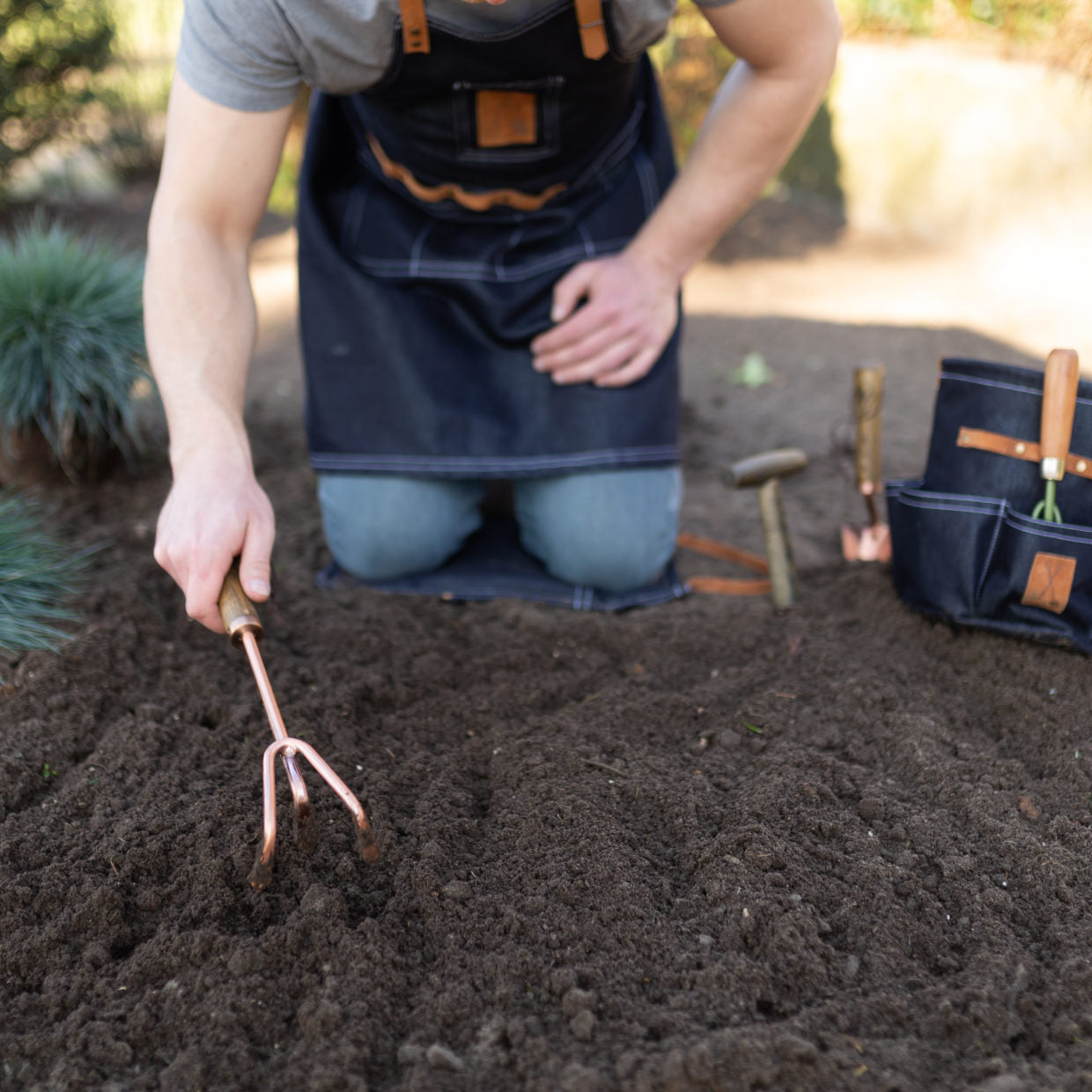 Load image into Gallery viewer, ESSCHERT DESIGN Copper Plated Fork / Cultivator