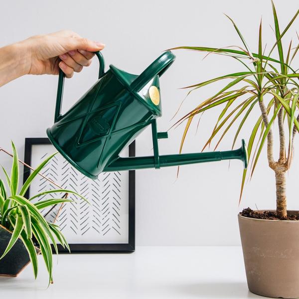 Load image into Gallery viewer, HAWS  &#39;The Bartley Burbler&#39;  1 Litre Heritage Plastic Plant Watering Can - British Racing Green