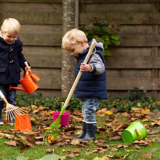 ESSCHERT DESIGN Children's Lawn Rake - Green