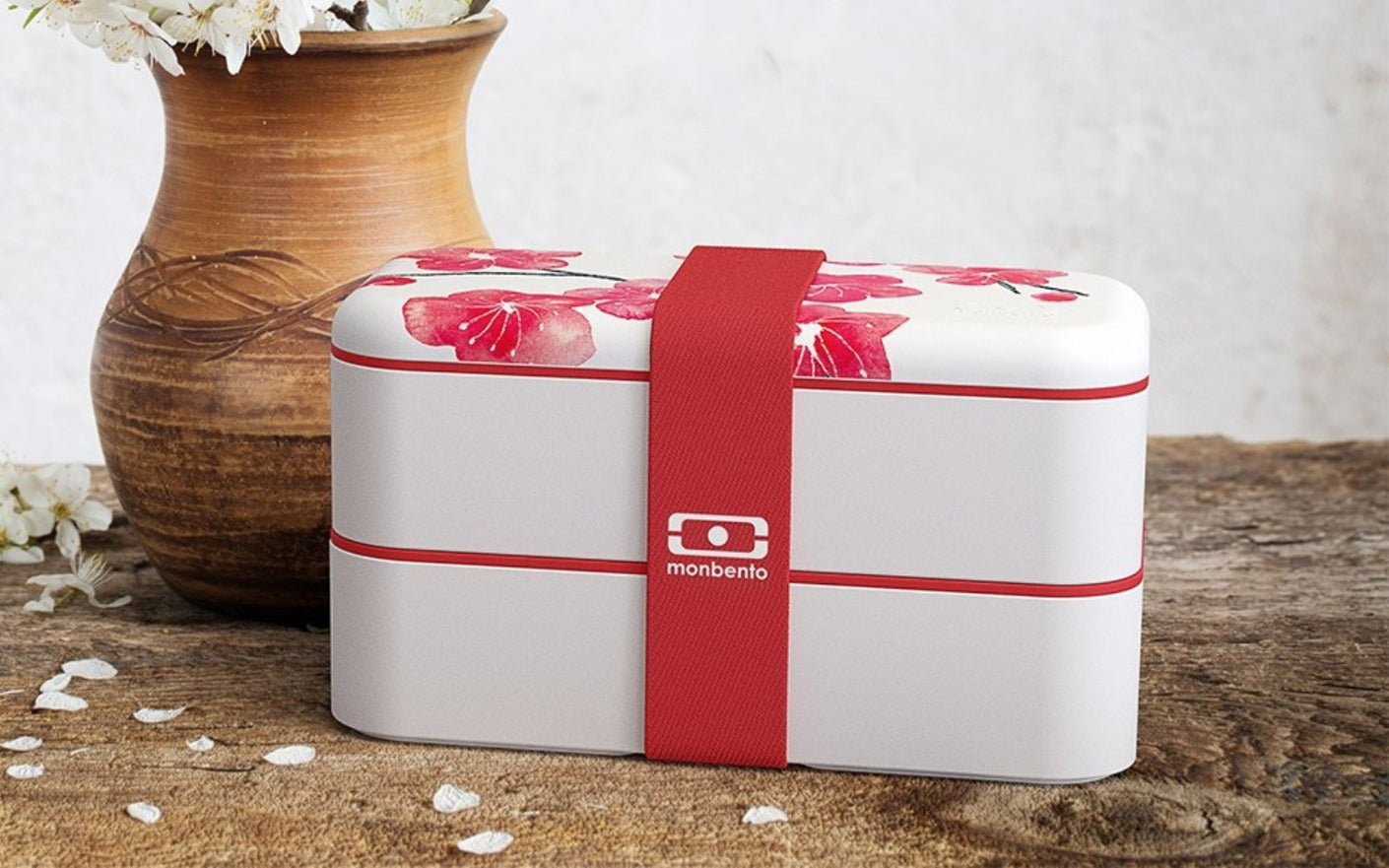 Load image into Gallery viewer, MONBENTO Original Graphic Lunchbox - Blossom