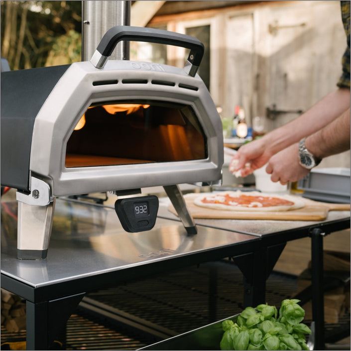 OONI Karu 16 Portable Wood Multi-Fuel Outdoor Pizza Oven Gas Bundle