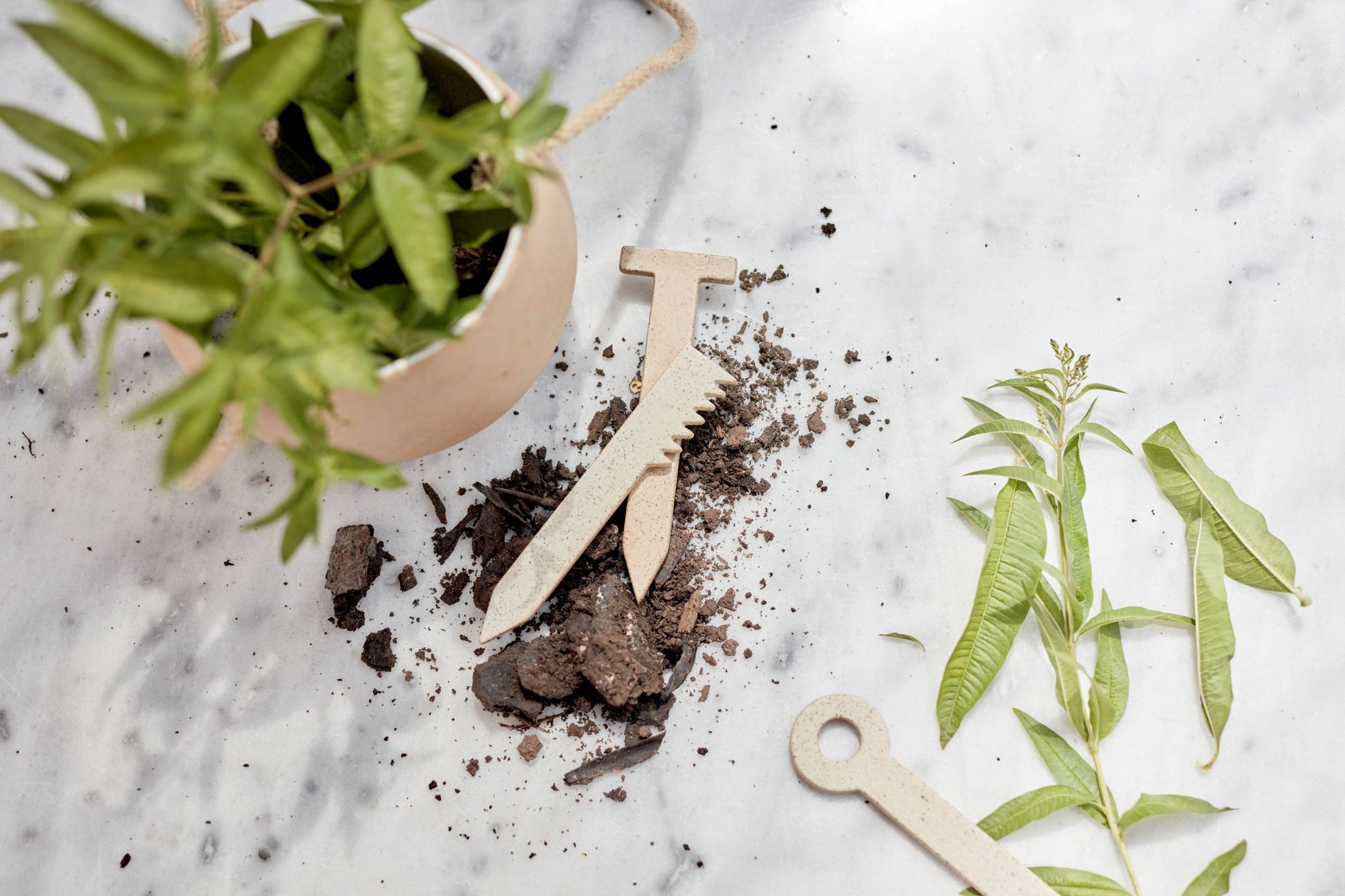 ROBERT GORDON Handy Little Things Herb Garden Stakes