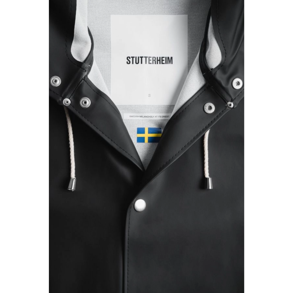 Load image into Gallery viewer, STUTTERHEIM Stockholm Raincoat - Black