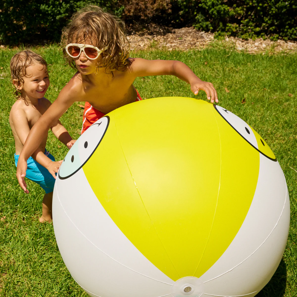 Load image into Gallery viewer, SUNNYLIFE Inflatable Sprinkler - Smiley