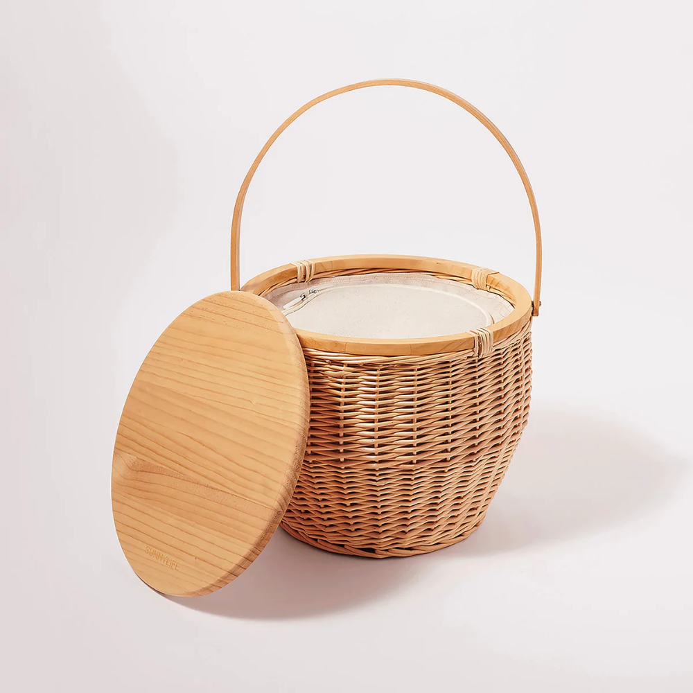 Load image into Gallery viewer, SUNNYLIFE Round Picnic Cooler Basket - Natural