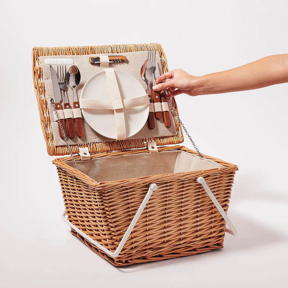 Load image into Gallery viewer, SUNNYLIFE Small Picnic Basket - Natural