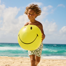 Load image into Gallery viewer, SUNNYLIFE Pool Ring &amp; Ball Set - Smiley