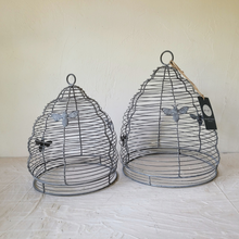 Load image into Gallery viewer, MARTHA&#39;S VINEYARD Beehive Wire Round Cloche - Set of 2