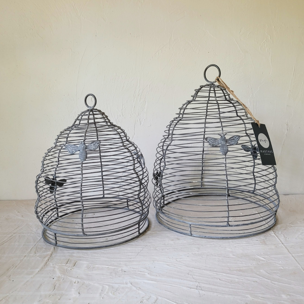 Load image into Gallery viewer, MARTHA&#39;S VINEYARD Beehive Wire Round Cloche - Set of 2