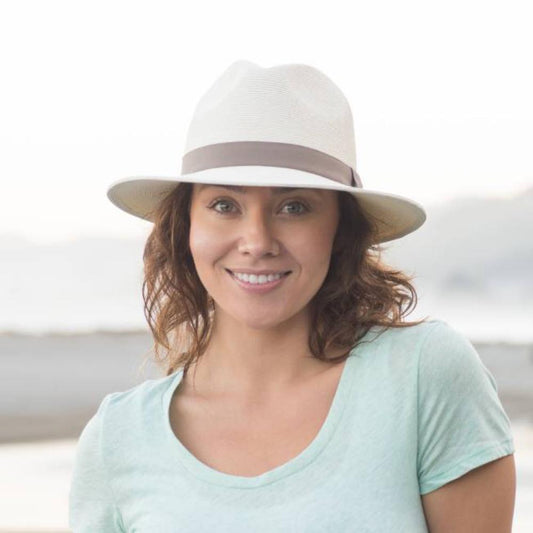 SUNDAY AFTERNOONS Bahamas Hat - White Sand