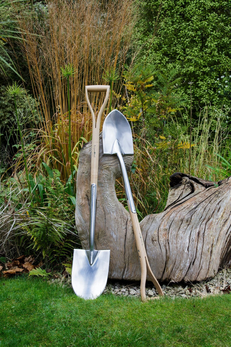 Load image into Gallery viewer, BURGON &amp; BALL Groundbreaker Spade - Large - RHS Endorsed