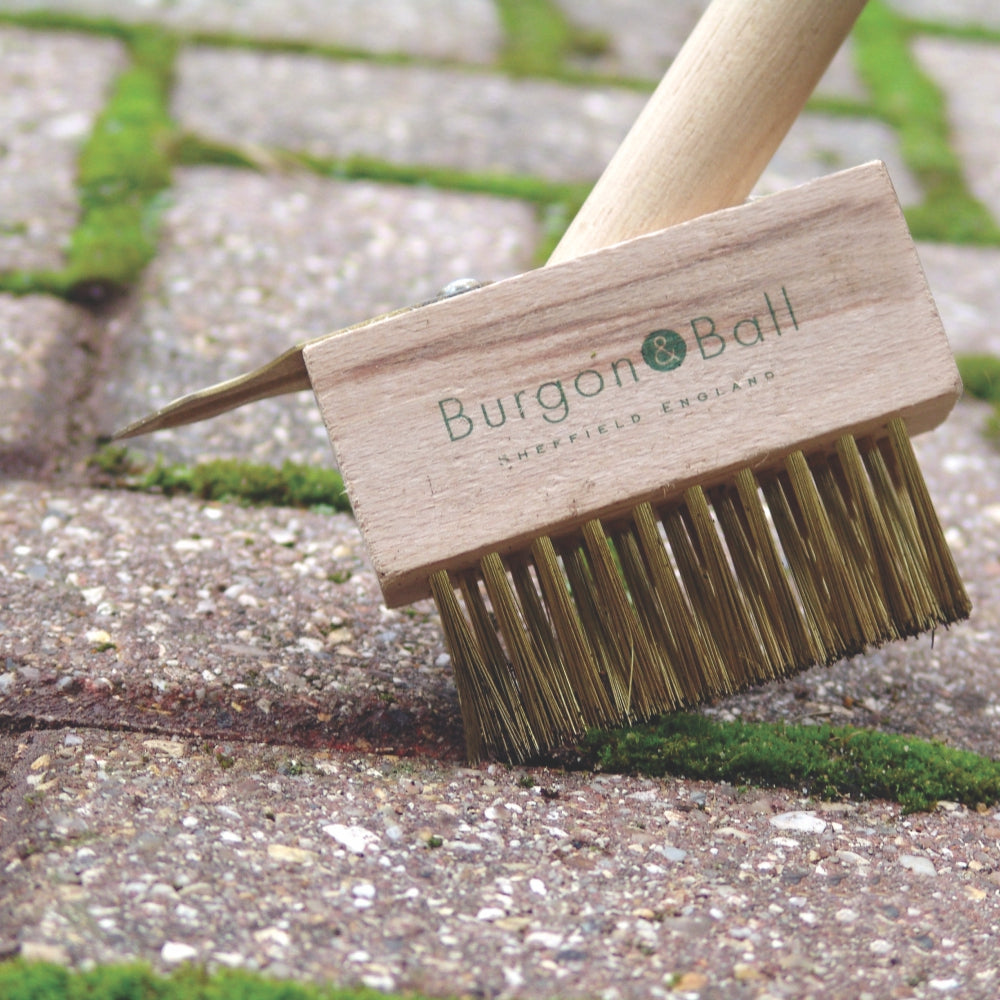 Load image into Gallery viewer, BURGON &amp; BALL Miracle Block Paving Brush - Short Handled