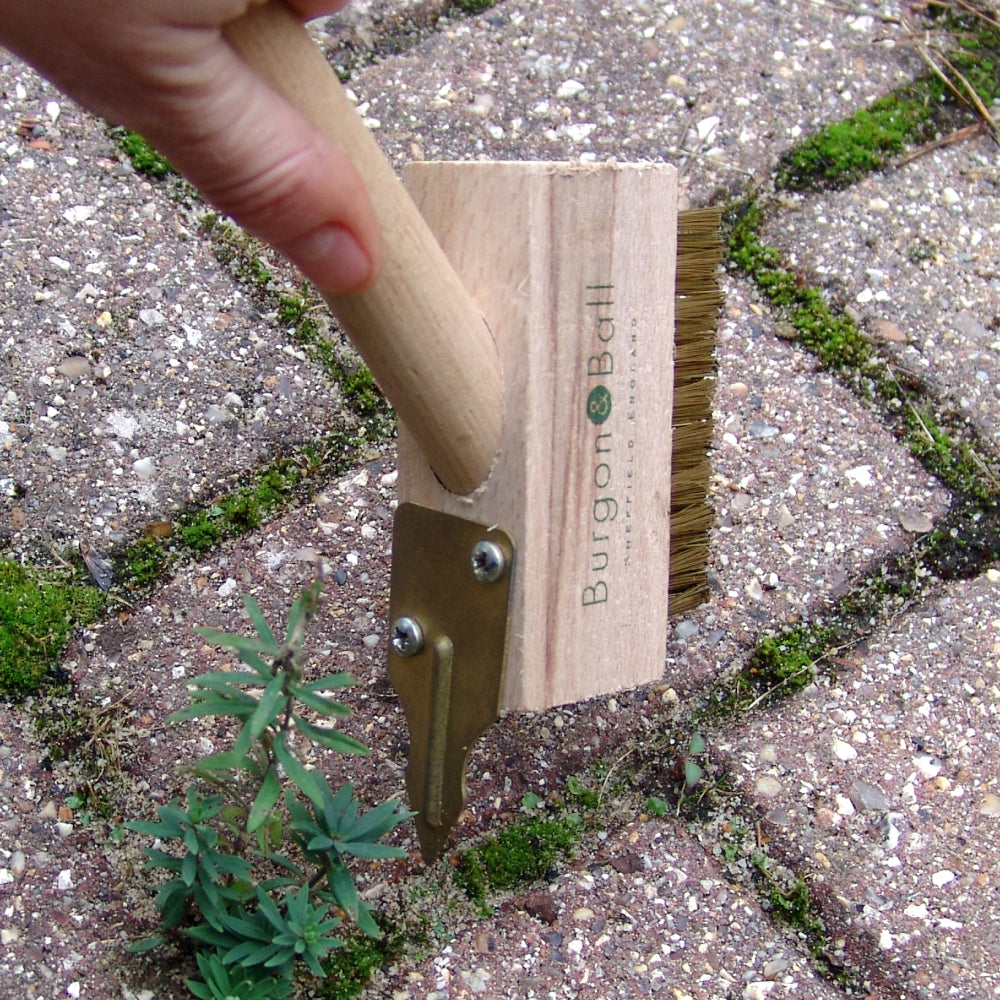 Load image into Gallery viewer, BURGON &amp; BALL Miracle Block Paving Brush - Short Handled