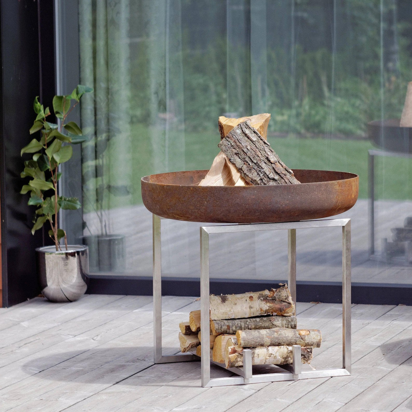 Load image into Gallery viewer, ALFRED RIESS Hekla Steel Fire Pit - Medium