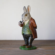 Load image into Gallery viewer, MARTHA&#39;S VINEYARD Ornament Figurine - Mr Rabbit