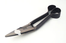 Load image into Gallery viewer, BURGON &amp; BALL  |  Professional Soft Squeeze Shears - Closed Blade