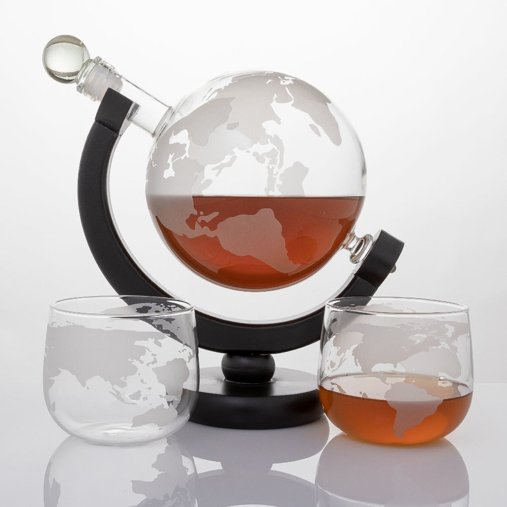 REFINERY & CO Whiskey Decanter Globe and Glass 2pc